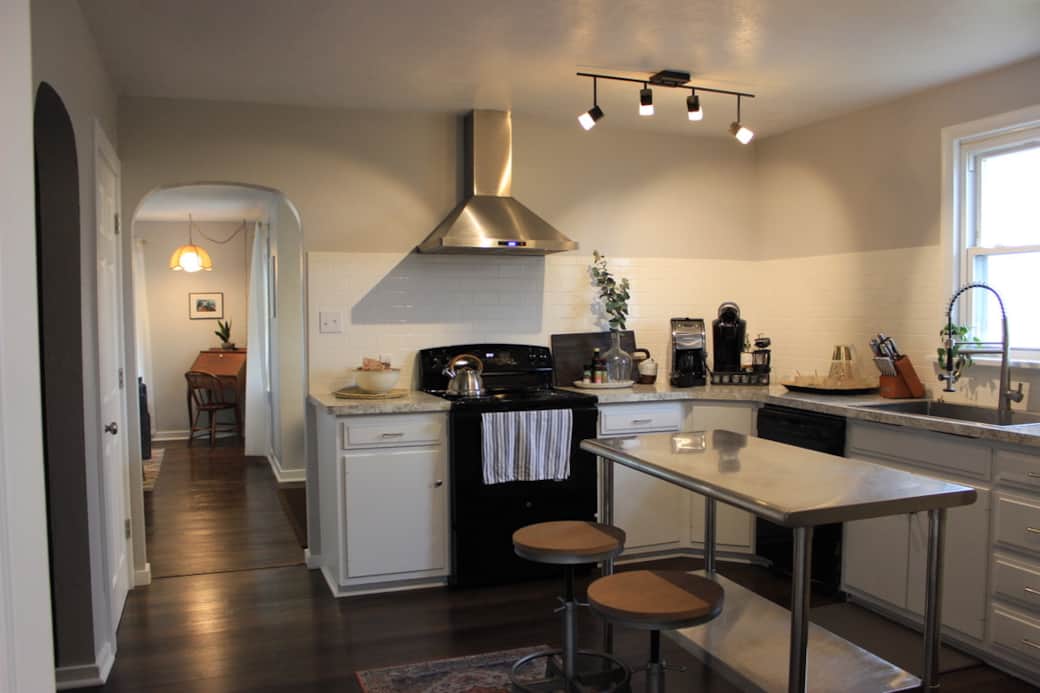 94B2B550 7A21 41F3 84A2 7E7A3ADDEB88 1 105 c