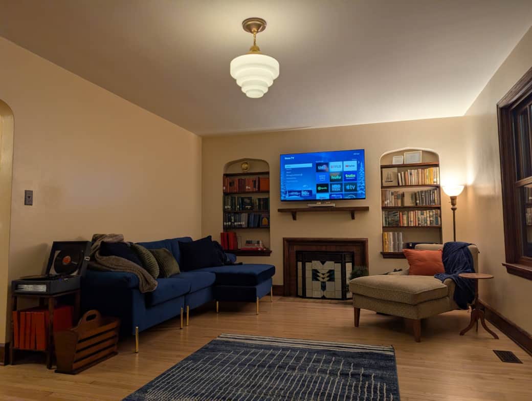 Enjoy all your favorite shows from the 55 inch Roku TV