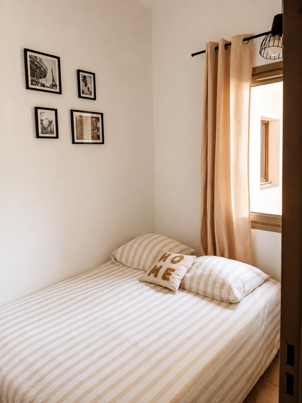 Chambre lit 140 Chambre lit 140