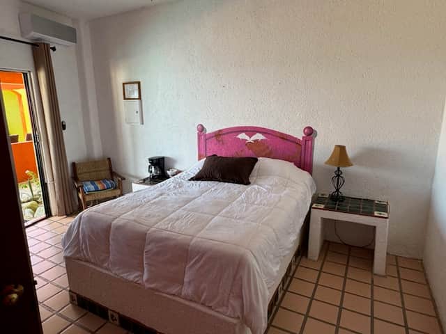 Cazadores Poolside Room