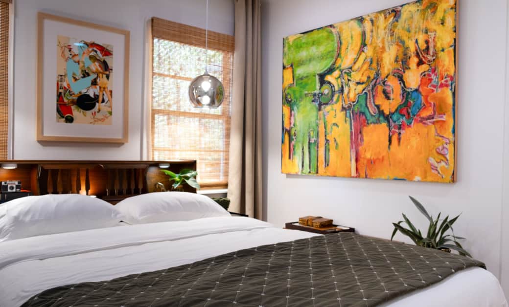 Enjoy captivating art by Lanny Quarles and M. Oliver-Foster.  Unwind, & dream sweet.