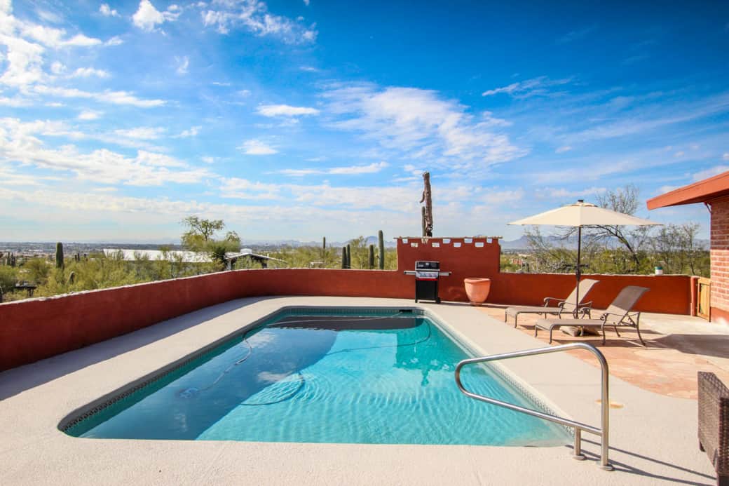 Pool and views Pool and views