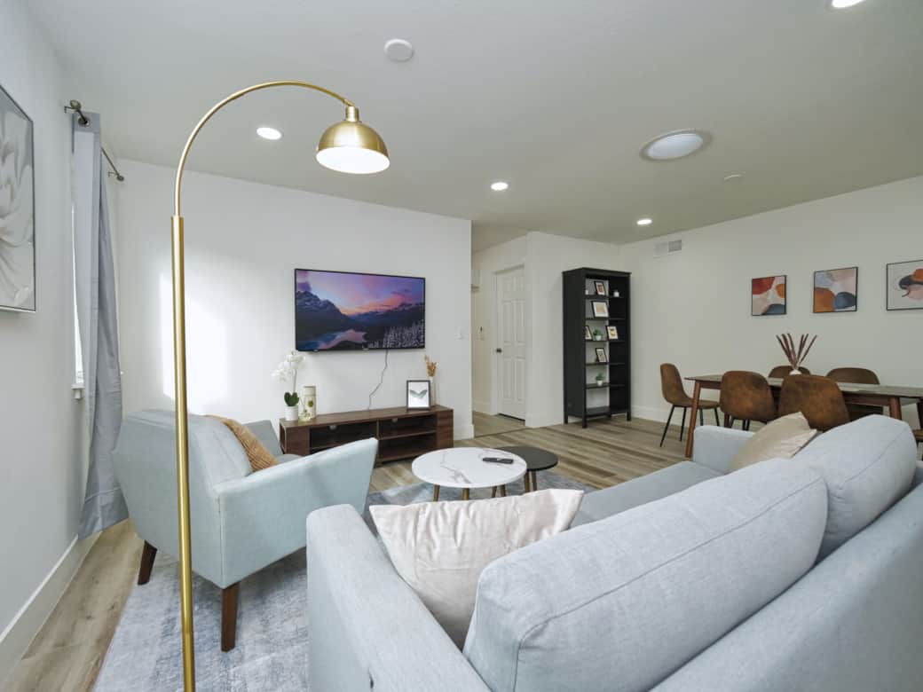 Cozy, open kitchen and dining area, comfortably accommodating six guests
