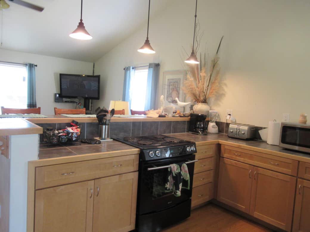 Sandy Clove Cottage Kitchen