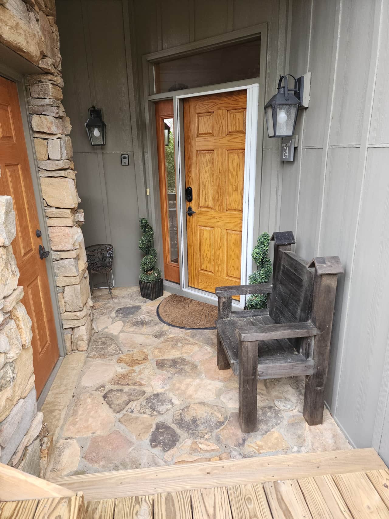 Entry to Unit
