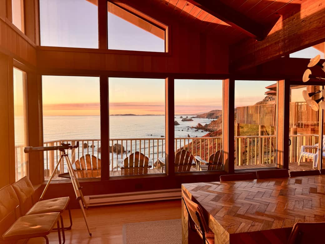 Great Room Crashing Wave Views