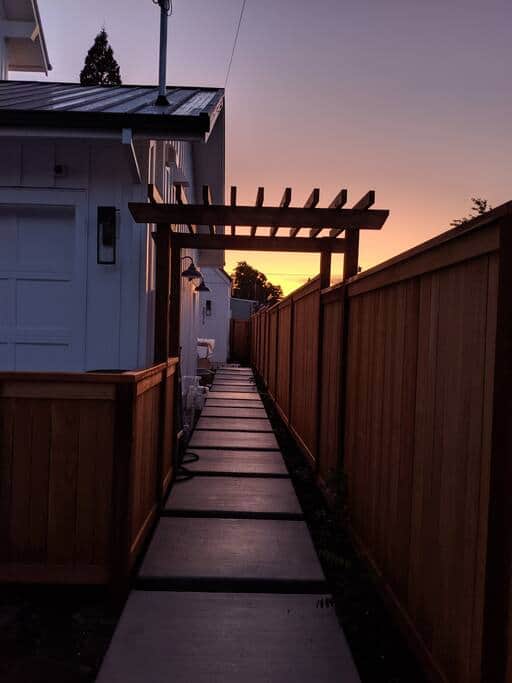 Access to the unit is on a dedicated and private path along the main house.