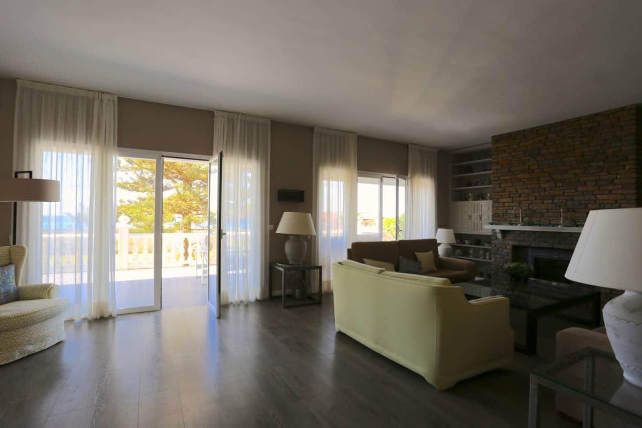 VILLA DEL MAR Beachfront Premium House Rincón de la Victoria Málaga HOMINGBOOK