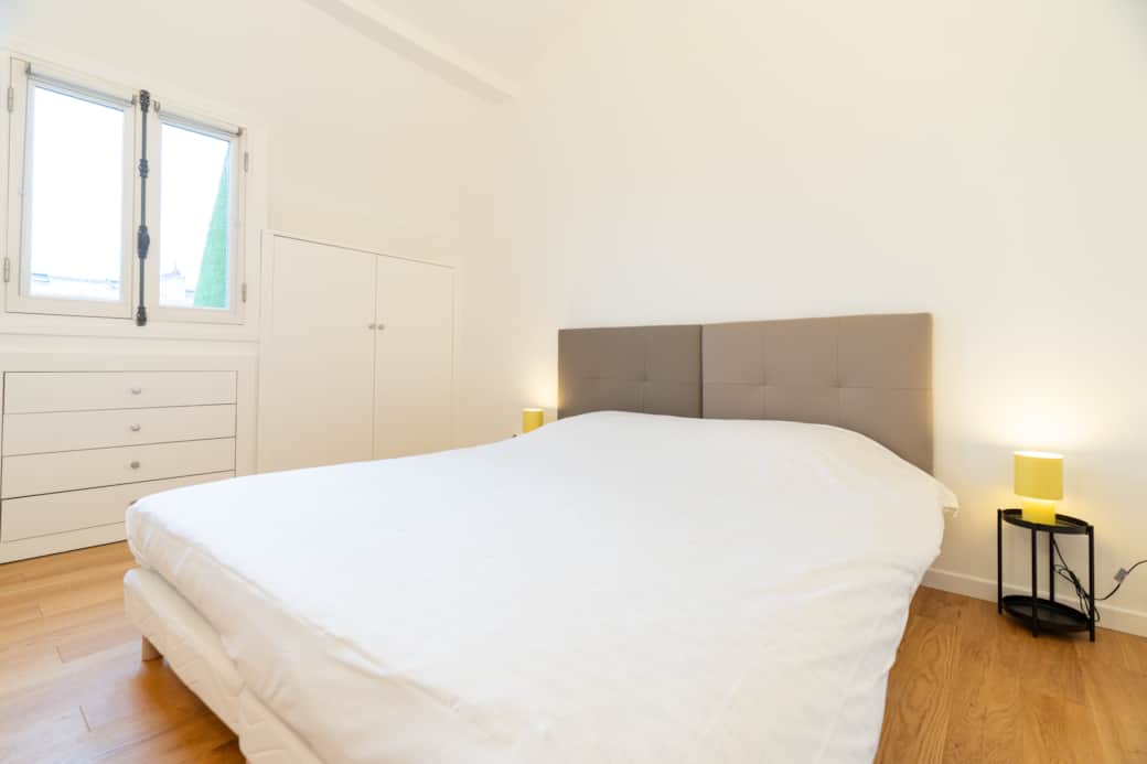 E P H03377 E P H03377