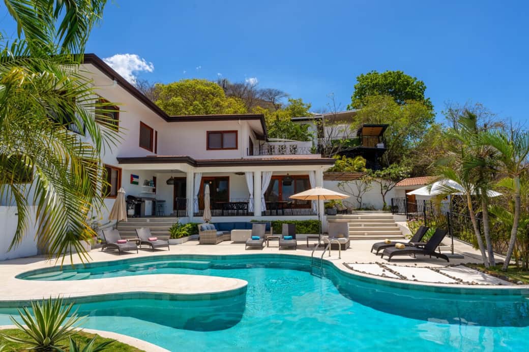 Villa Amor Azul from the pool