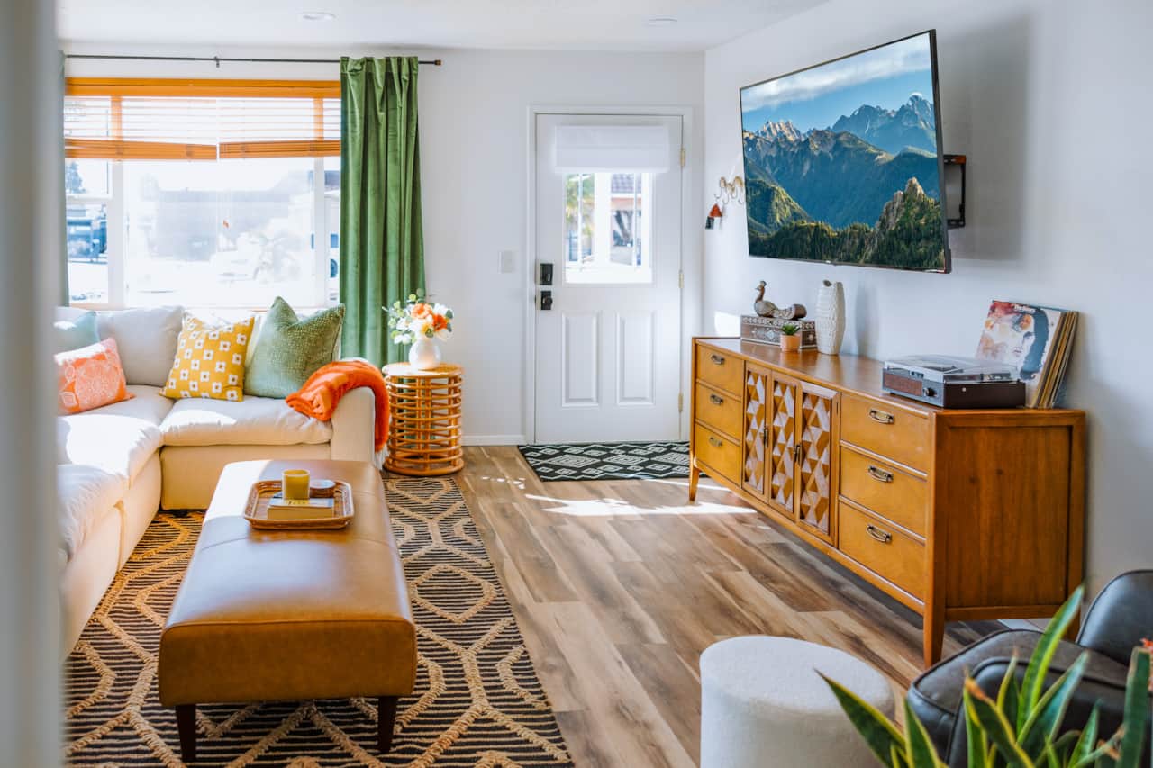 Vibrant Comfy Furnishings