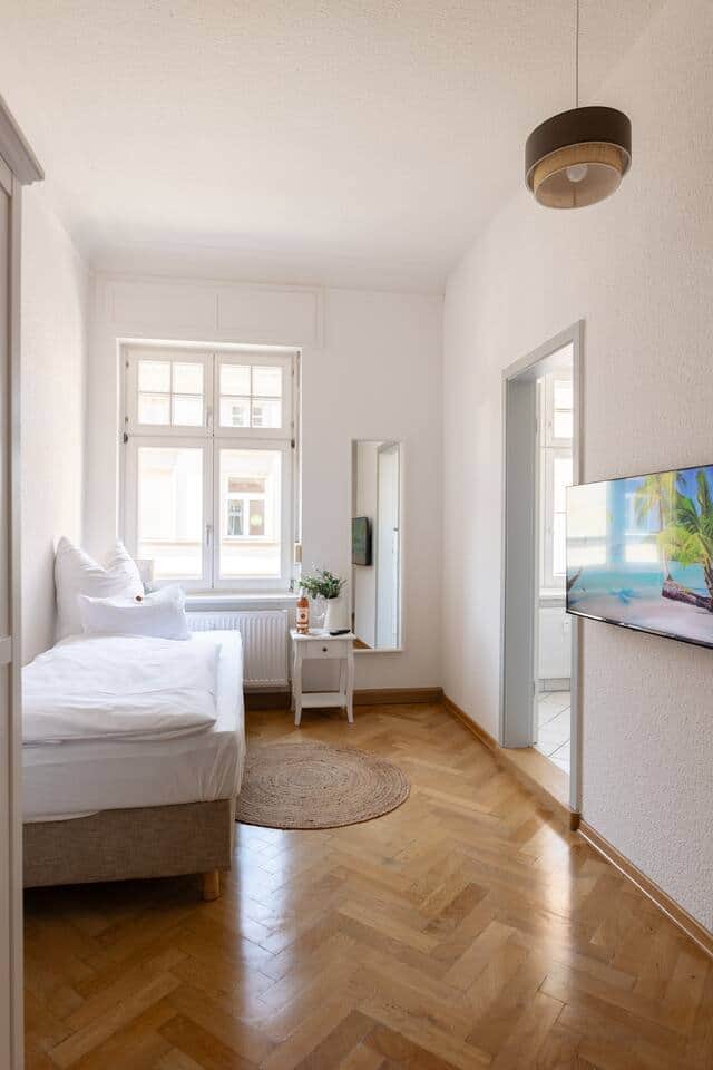 Einzelbett