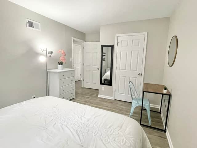 King Bedroom