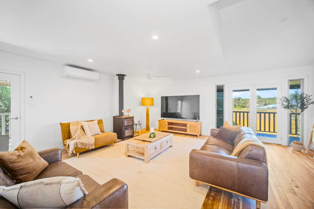 Downstairs - large open lounge area