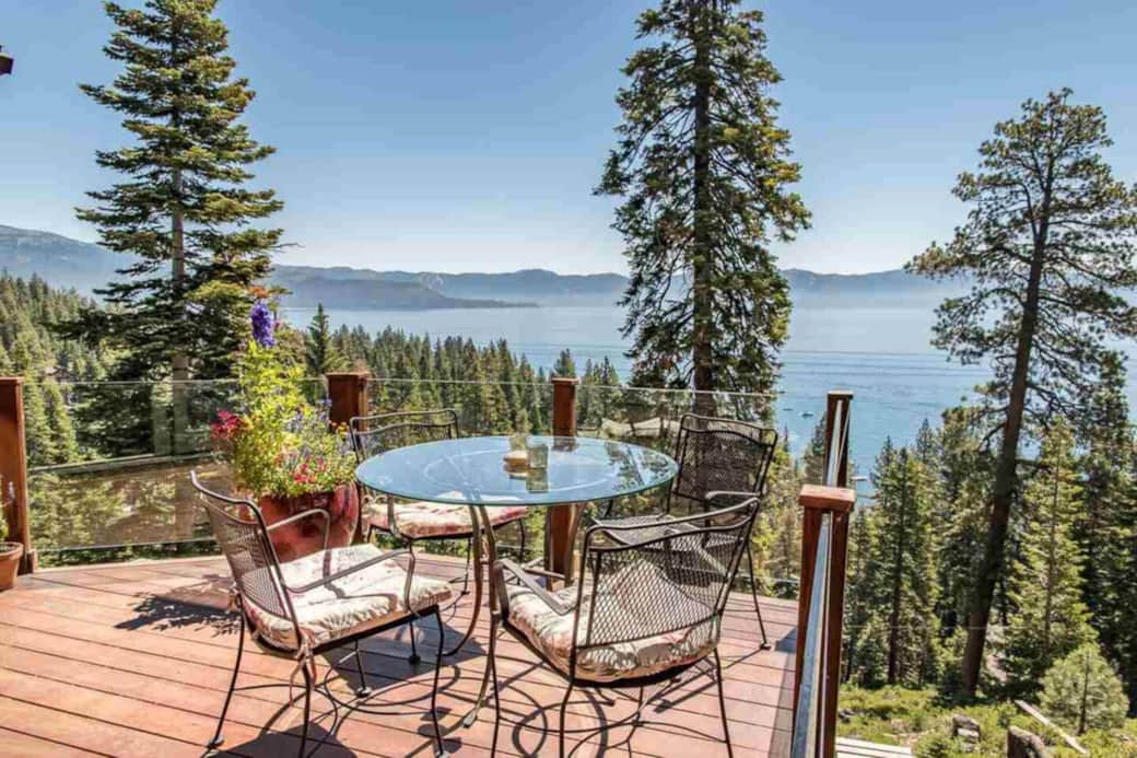 Private Deck
