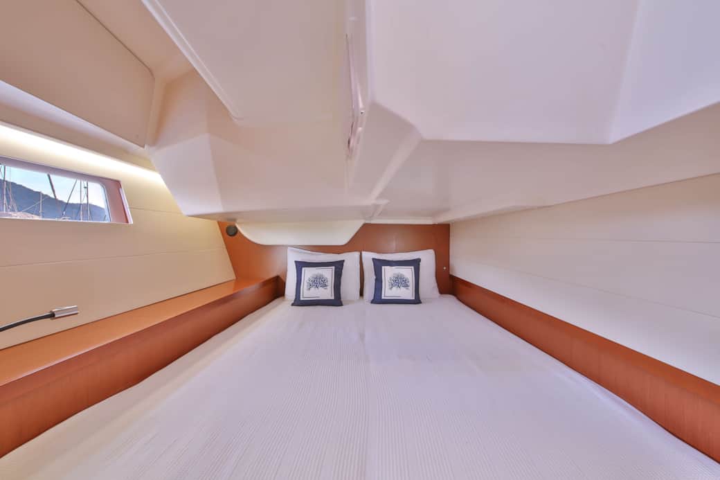 starboardside_aft_cabin2