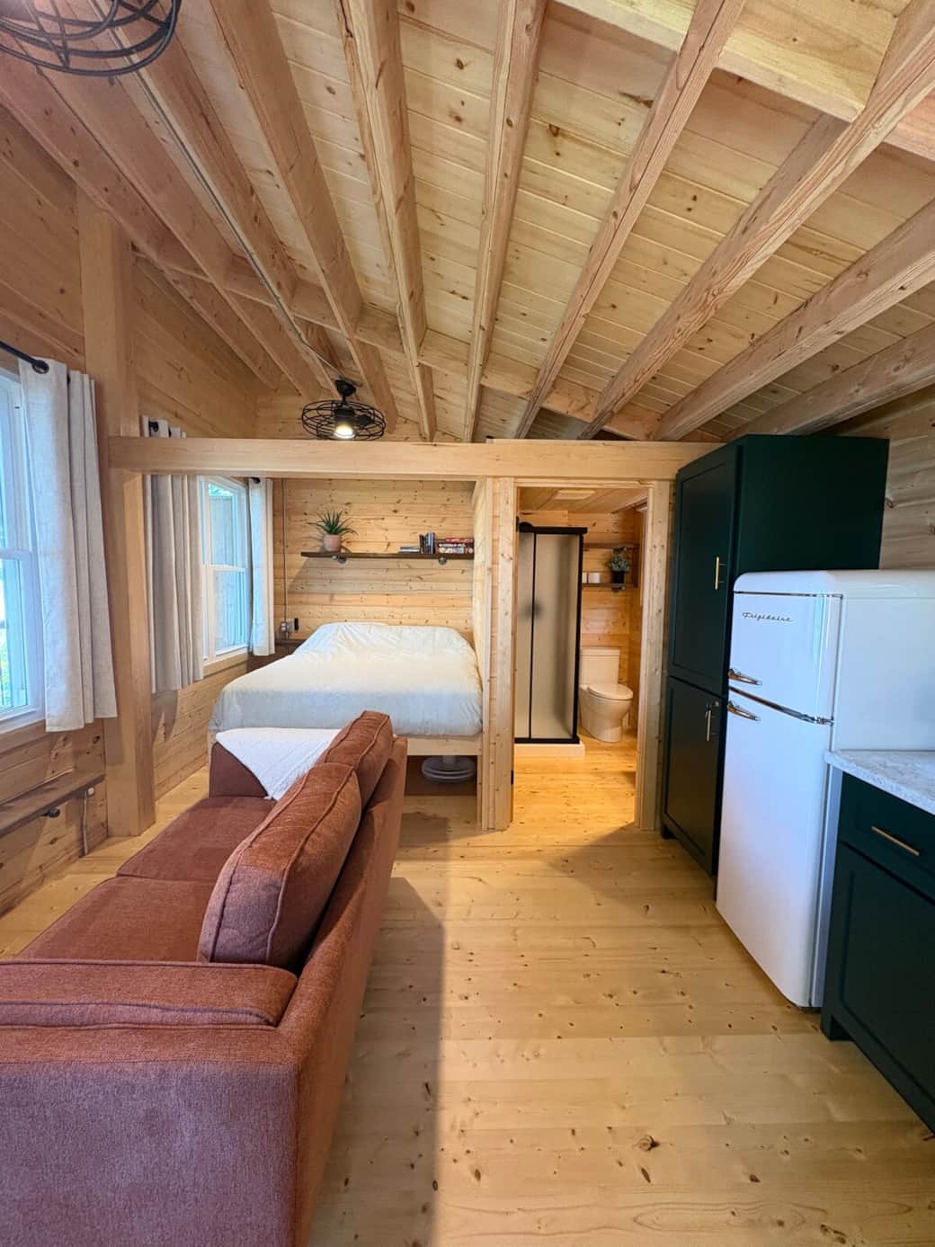 One room cabin with queen size bed. Full bathroom with shower.