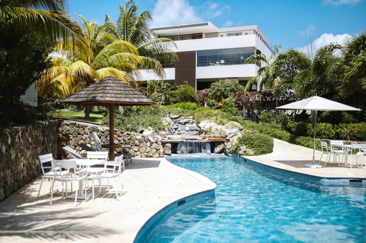 Jan Sofat Luxury Resort with swimming pool & tropical garden