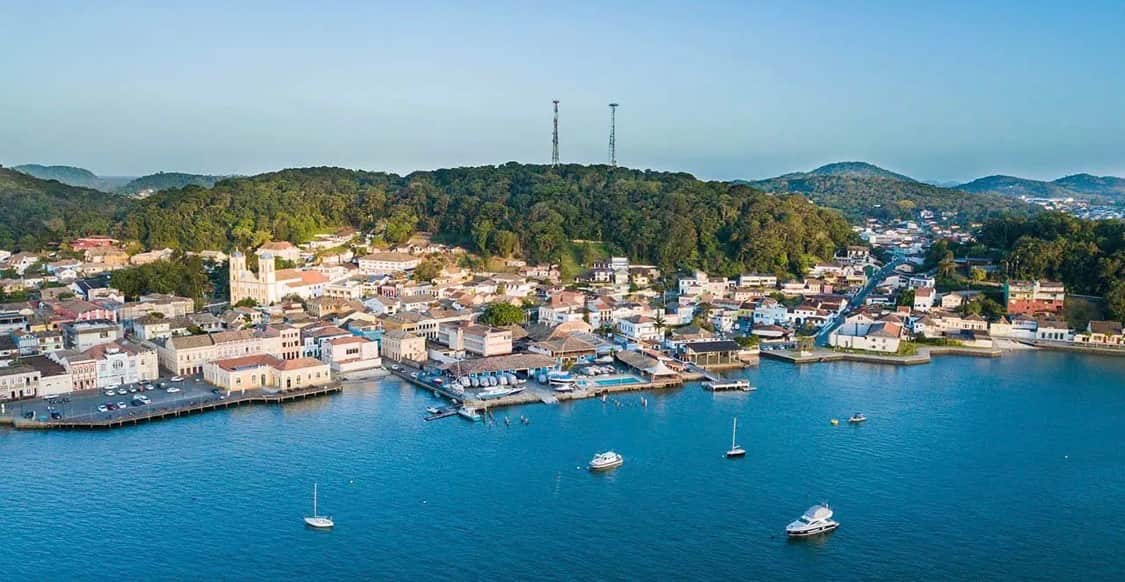 Praia e atracoes Proximas