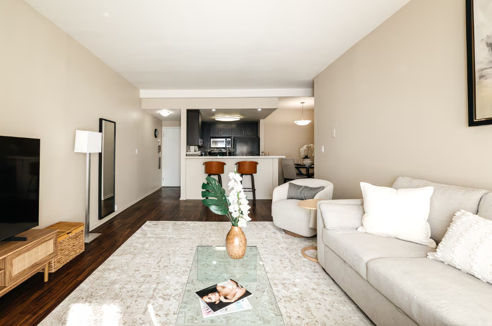 Living Room 1h