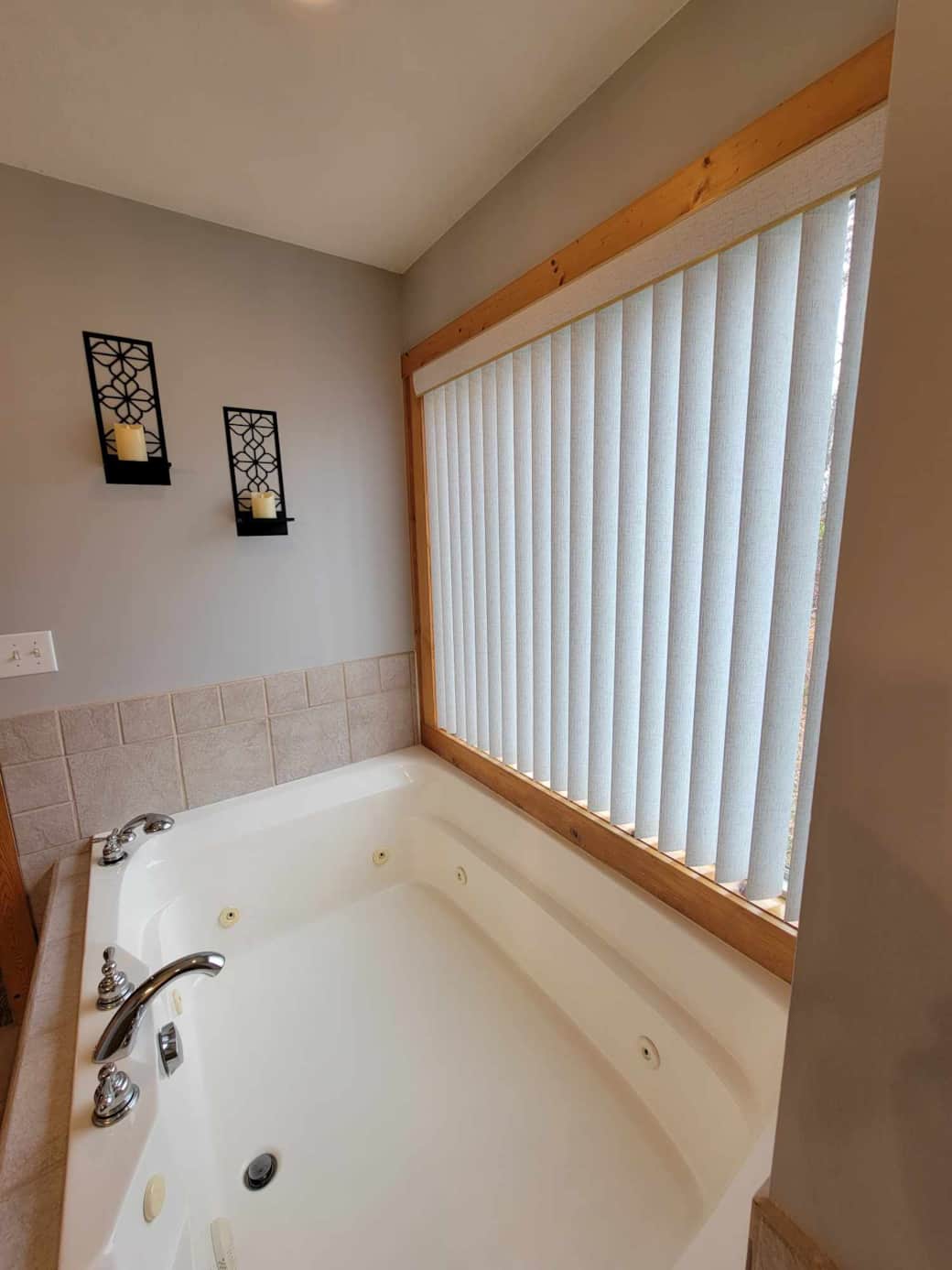 Primary En Suite Bathroom