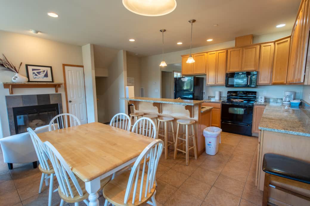 Condo 1604 Vacation Home in Winchester Bay