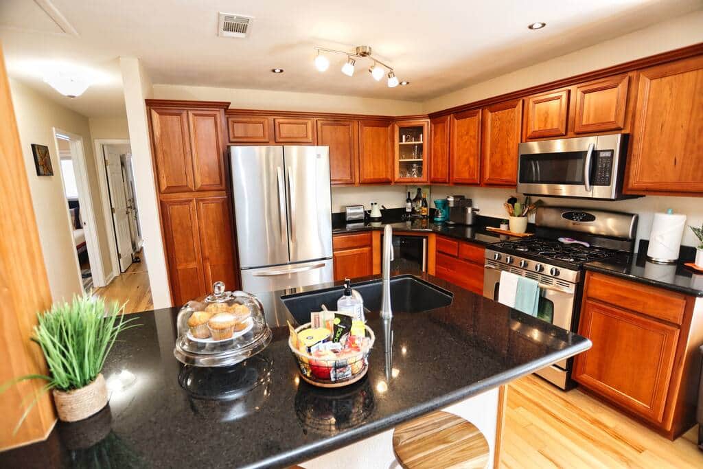 Fully equipped kitchen 