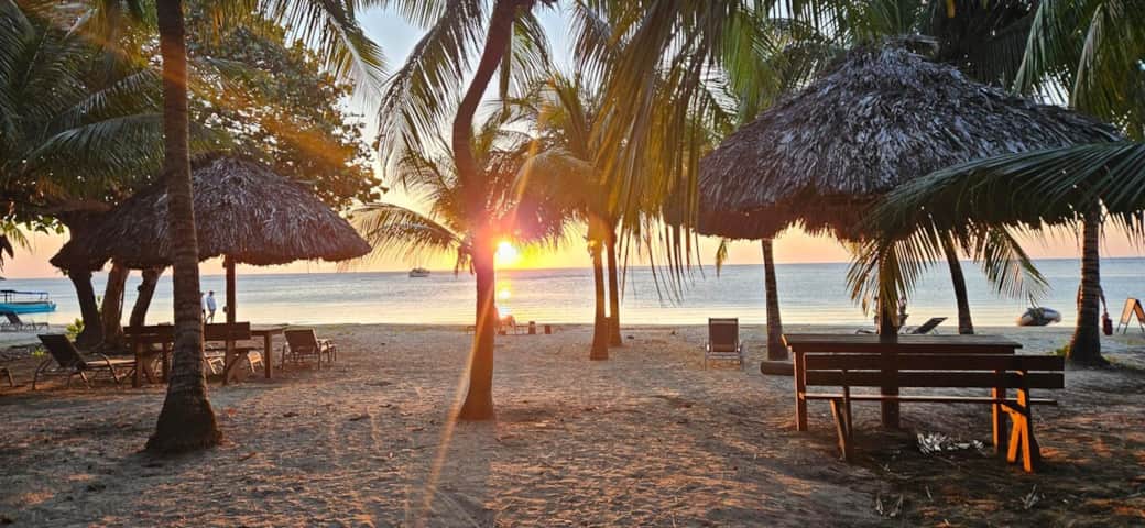 A beautiful sand beach less than a 3 minute walk from the villa. Bring the beach chairs provided by Villa Venturi and relax by the ocean.