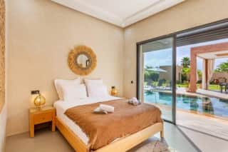 villa Zina, Élégance et luxe,piscine & jacuzzi — photo 19