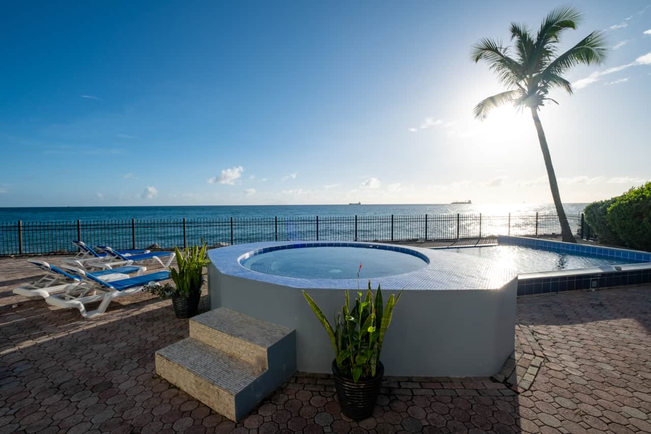 Jacuzzi