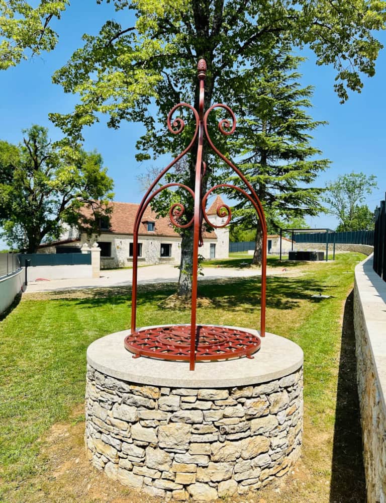 La Bastide du Causse — Le puits du jardin