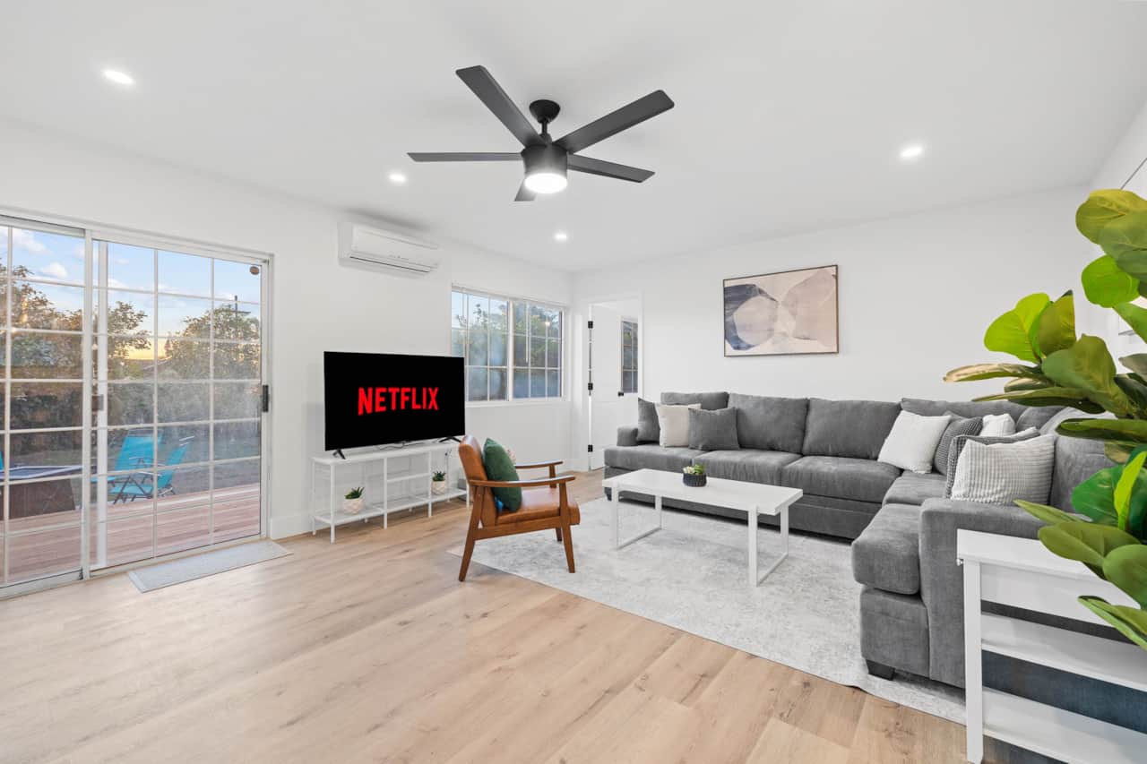 Living Area Next To Fenced Yard