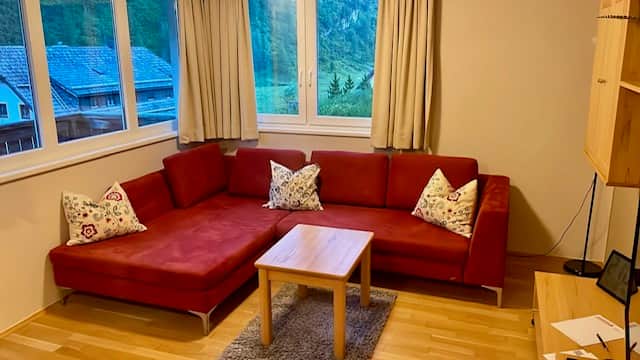 Sofa ausziehbar als Schlafplatz für bis zu 2 Personen