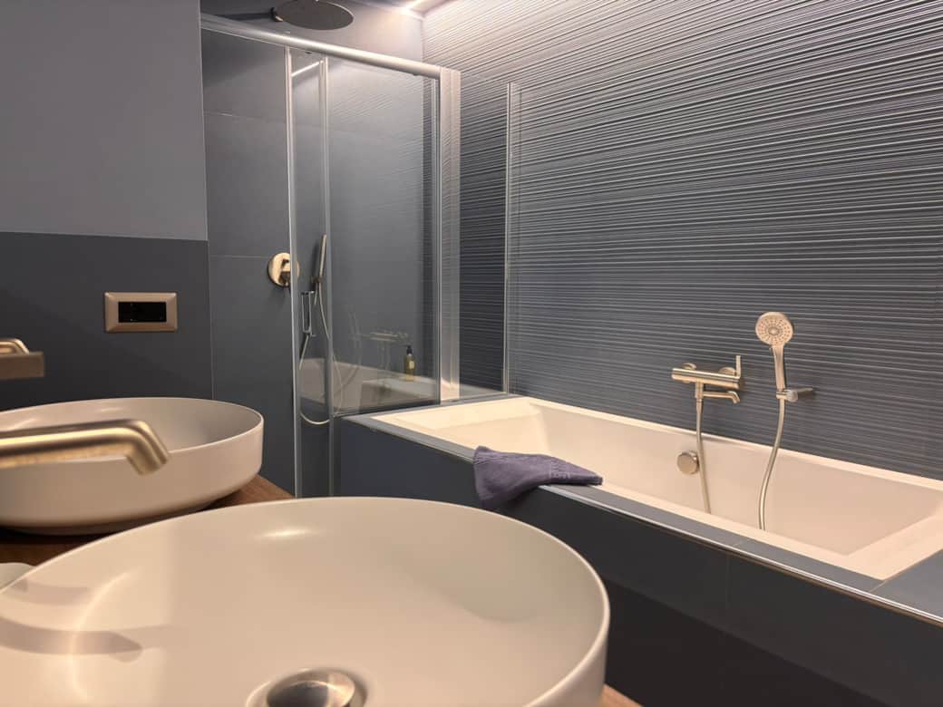 Zaffiro bagno2