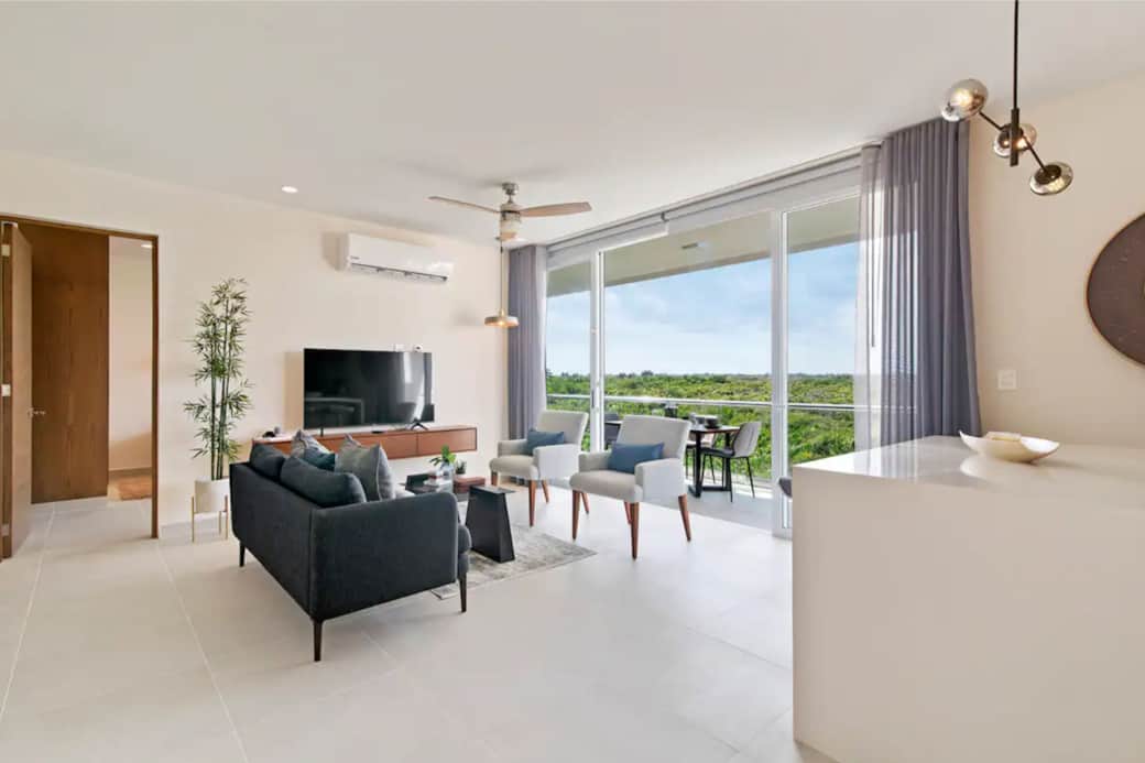 Akumal Jungle: Cozy Relaxation, Stunning Views.
