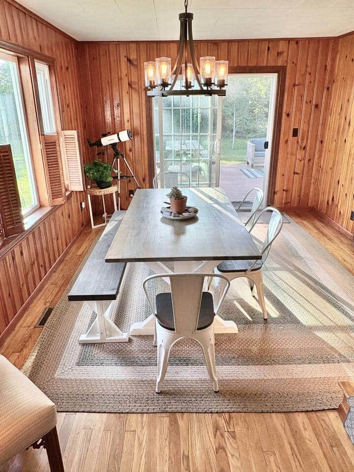 Dining room table