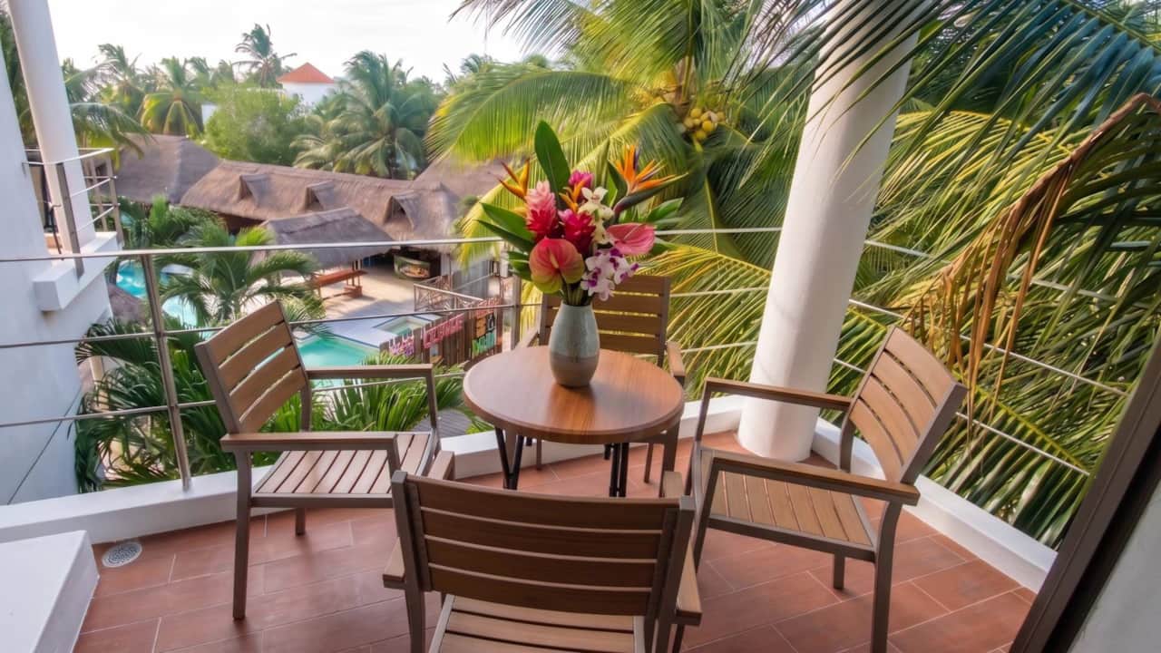 Suite - Private Balcony
