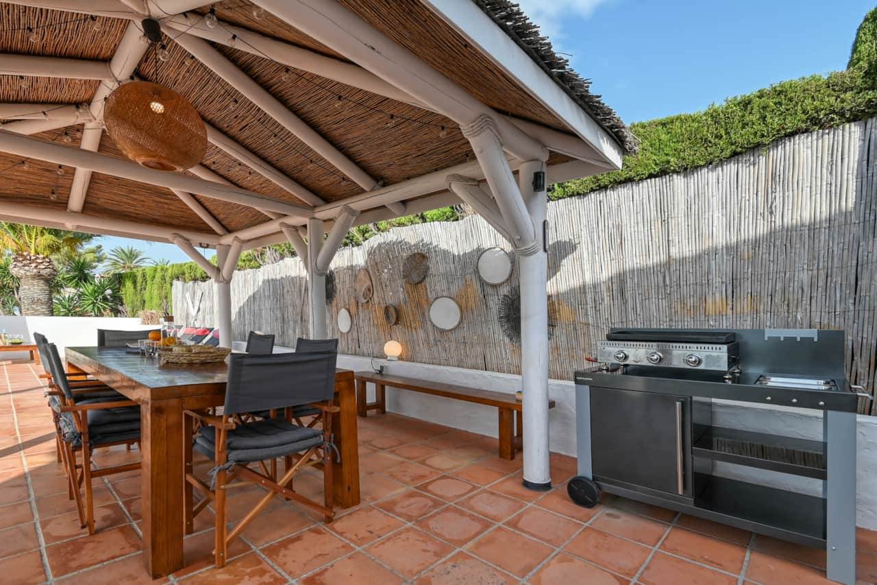 Dining area and BBQ