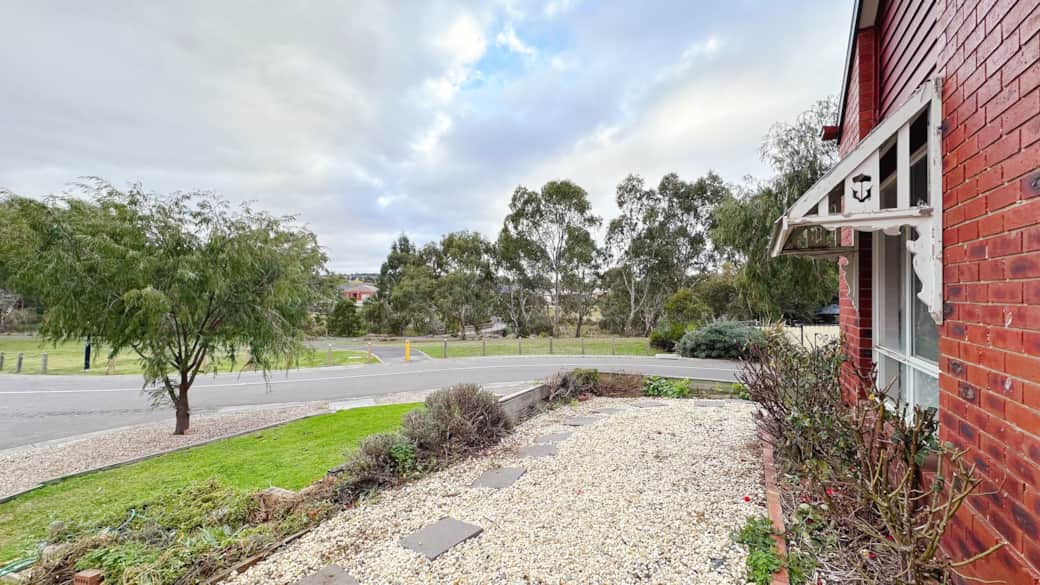 Craigieburn parkside house 3bedroom splash backyard double storey outdoor 63