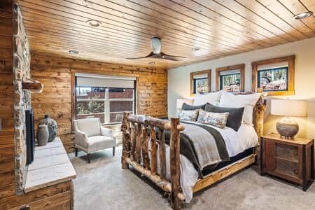 Bedroom 2: Master Suite - Queen