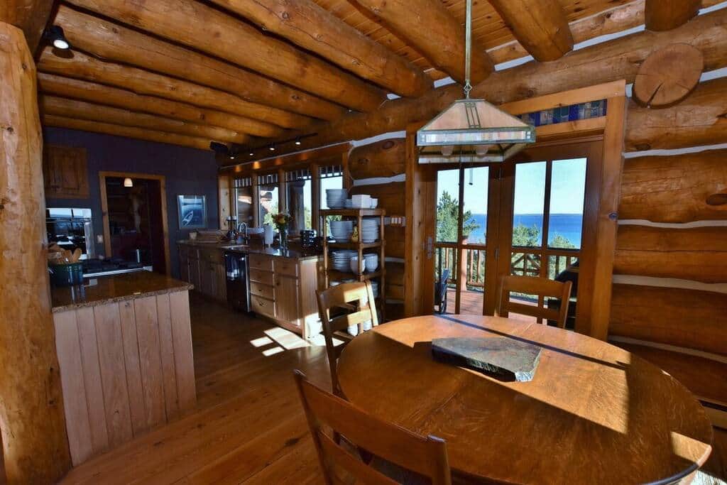 Dine-in Kitchen