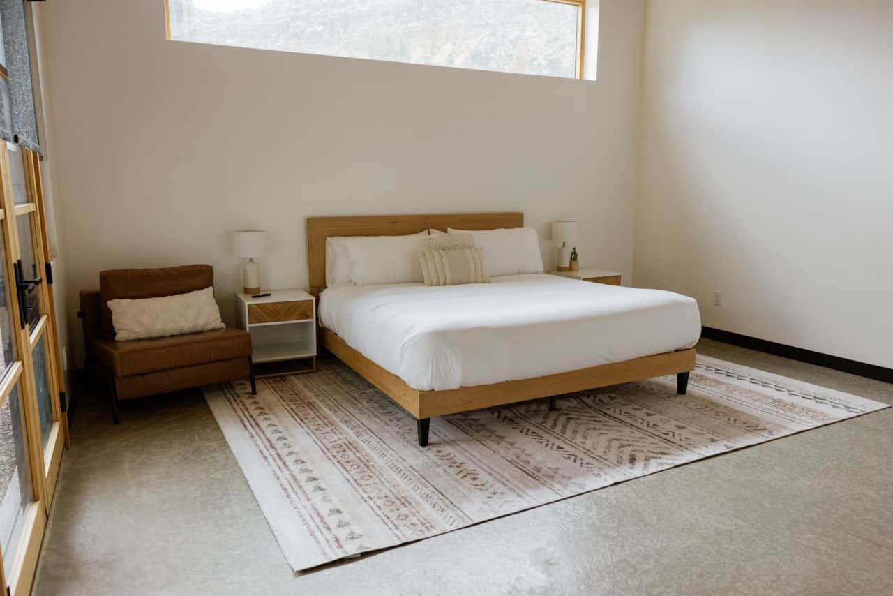 Master bedroom (3)