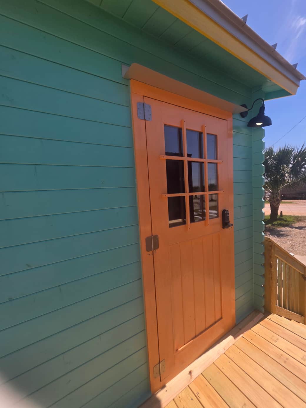 "Aquaman" Eco cabin