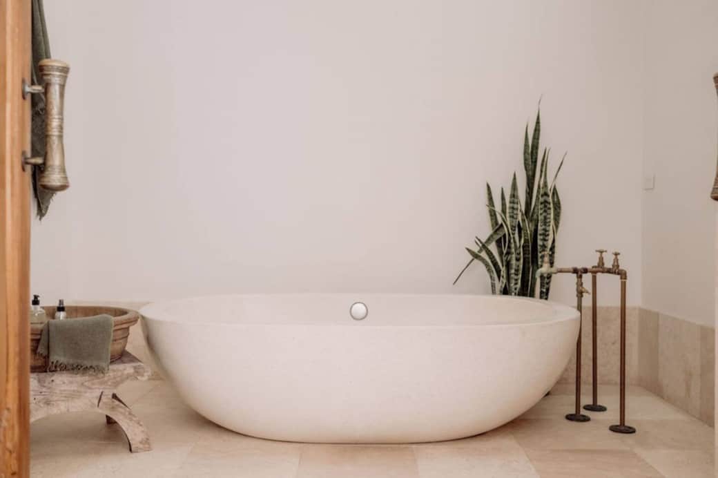 Featuring double stone baths throughout Featuring double stone baths throughout