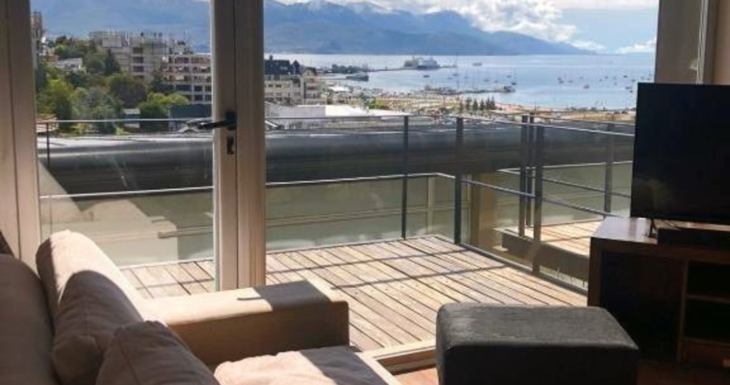 Living con balcon Living con balcon