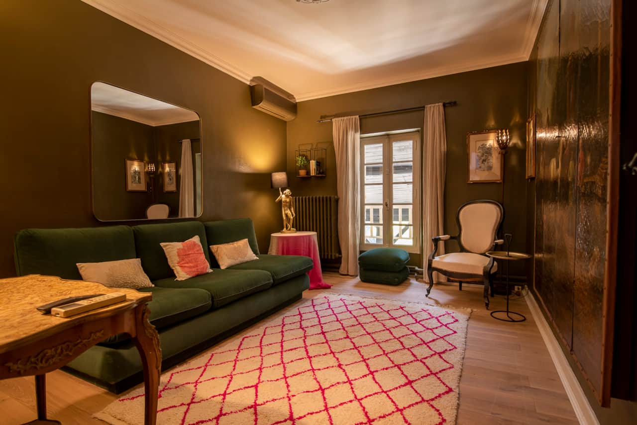 Salon Suite Acacia