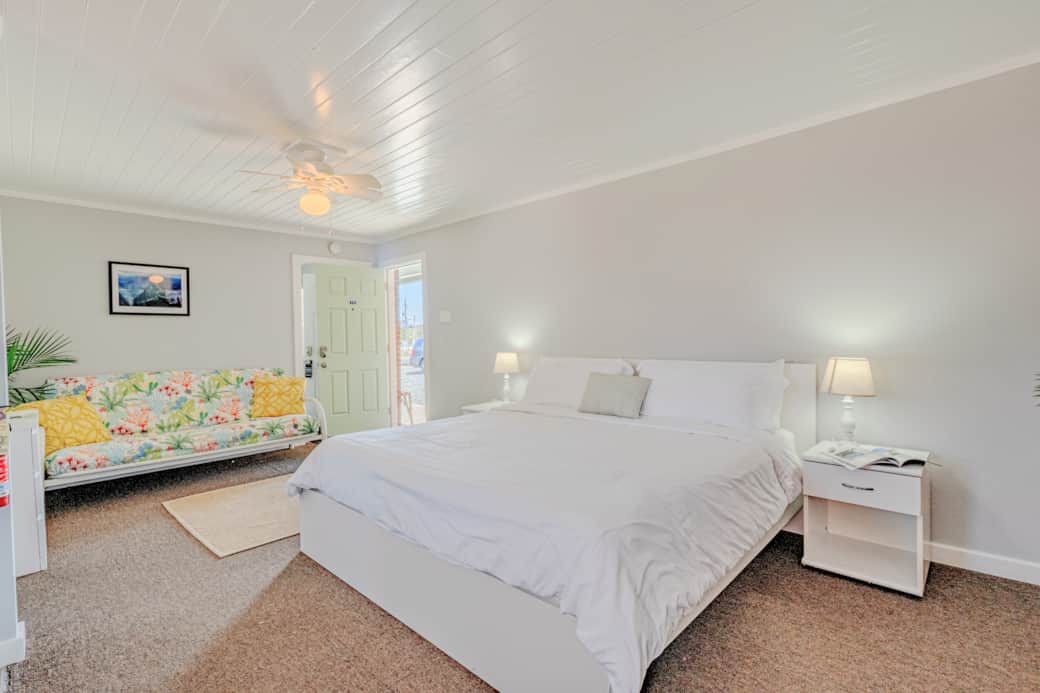 King Size Bed W/ Futon King Size Bed W/ Futon