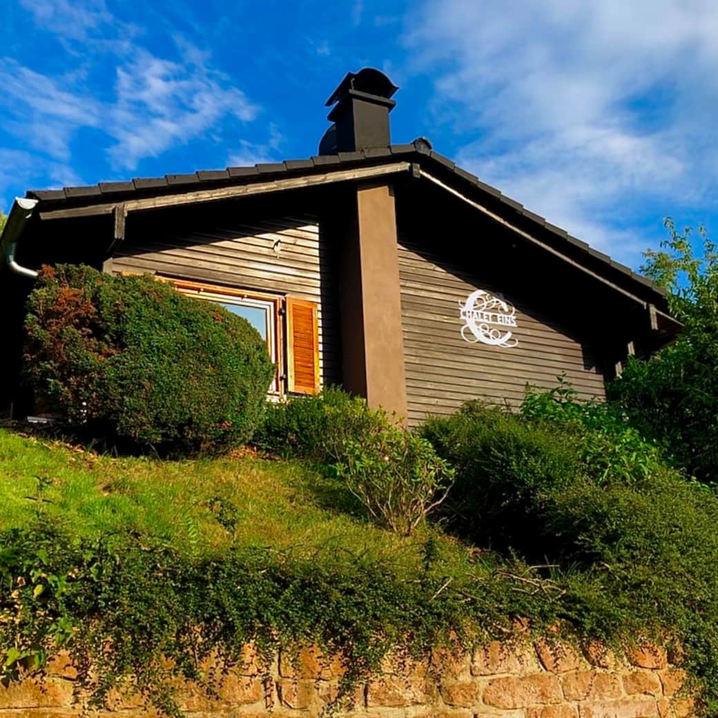 CHALET EINS Blick auf die Westfassade