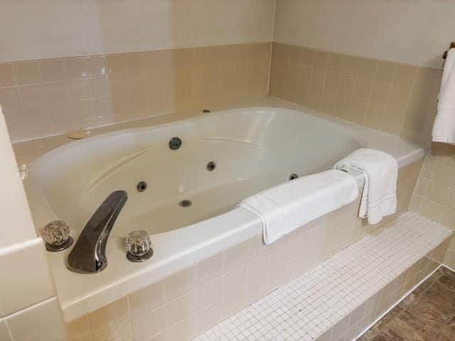 Tub