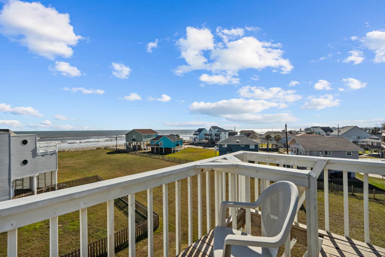 Unobstructed Ocean Views, 3 Balconies . 3 bedroom, 3 bath